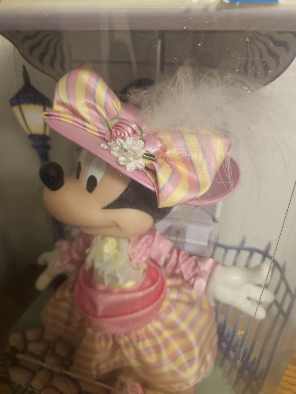 Disney Very Victorian Minnie Collector Doll – Vintage – In Original Box